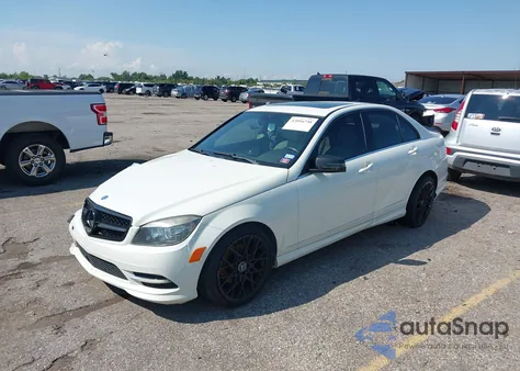 2011 Mercedes-Benz C 300 Sport из США, поврежденный, VIN WDDGF5EB2BR159384